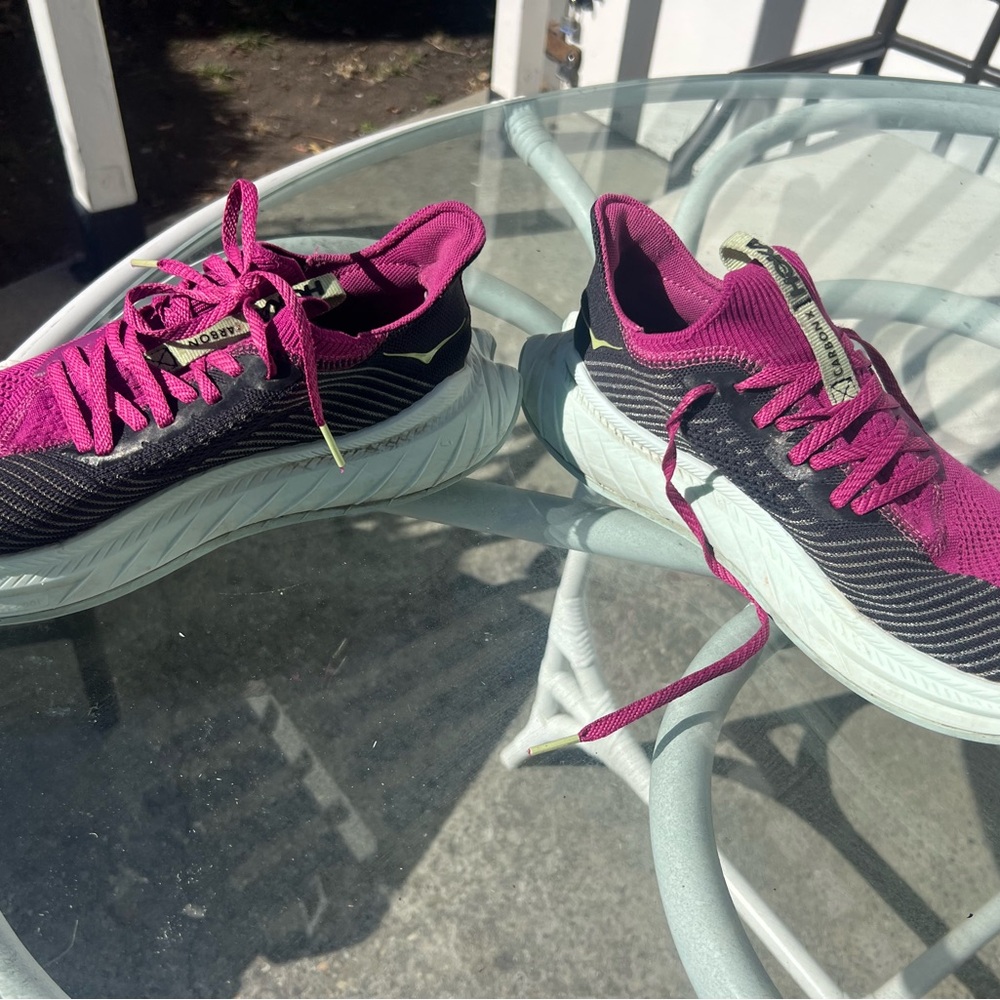 Hoka Women’s Carbon x  Shoes - Magenta and Teal - Two pairs - Picture 4 of 15